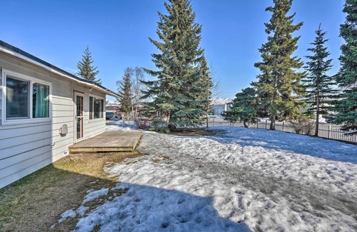 Fairview Cottage | Relaxing Anchorage Home ~ 1 Mi to Downtown!