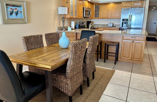 Redington Shores Condo | Relaxing Beachfront Condo with Gulf View, Top-Floor Unit, Redington Shores