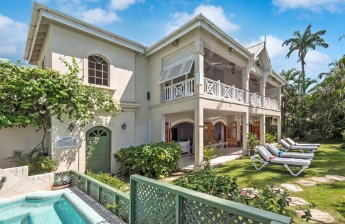 Fitts Village House | Relaxing Beachfront Home with Pool - La Paloma