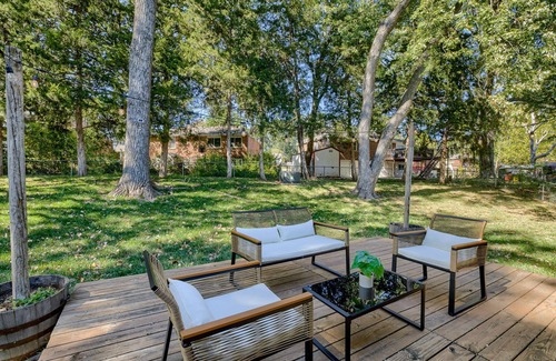 Blue Springs House | Relaxing Blue Springs Escape 3BR w/Outdoor Space