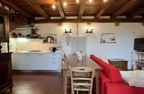 Vittorio Veneto House | Relaxing Chalet equipped whit a private Wellness Area: Sauna and Jacuzi hot tub!