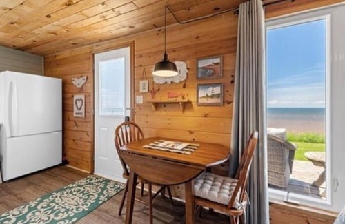 West Point Cottage | Relaxing & cozy cottage on the shores of the Northumberland Straight, West Point