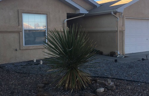S.r. Marmon House | Relaxing/cozy home near Petroglyphs