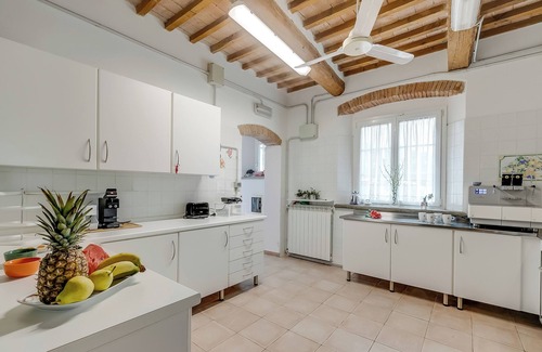 Civitella Paganico House | Relaxing Family Villa Roses Private Pool, Civitella Paganico, Italy