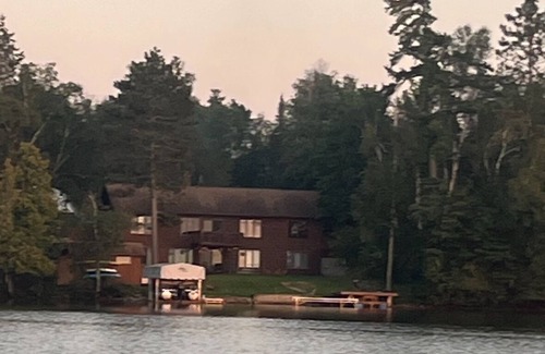 Britt House | Relaxing Get-a-Way with so much to offer