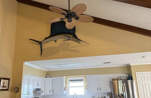 Port Isabel House | Relaxing Gulf Coast Getaway with a Waterfront Deck