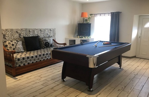 Fournols House | Relaxing holiday accommodation with Jacuzzi and pool table