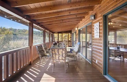 Dora Cabin | Relaxing North Fork River Paradise with Wi-Fi!