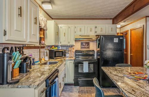 Bushkill Ski Chalet | Relaxing Pocono Escape with Hot Tub and Game Room
