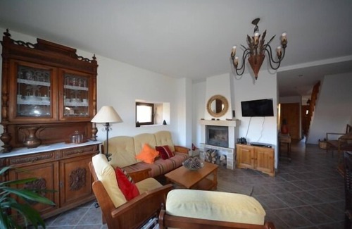 Molinos de Duero Cottage | Relaxing Rural House Caminos de Machado overlooking the river - for 10 people