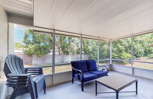 Port Orange House | Relaxing, single-level home with a sunroom, large yard, central AC, & fast WiFi