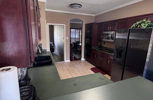 Cordova House | Relaxing & Spacious 5BR- Plus open room with beds, Retreat in Cordova