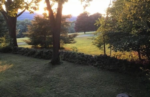 Sherman House | Relaxing summer getaway with sunset views near lake