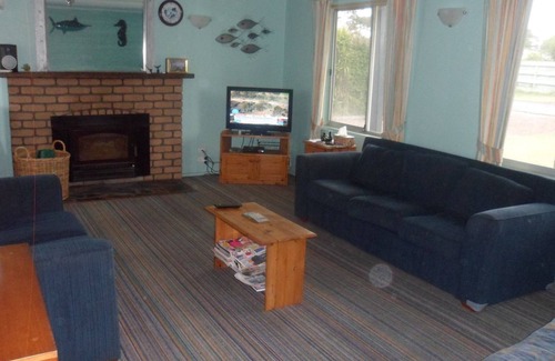 St Helens House | Relaxing Time - Peron Street