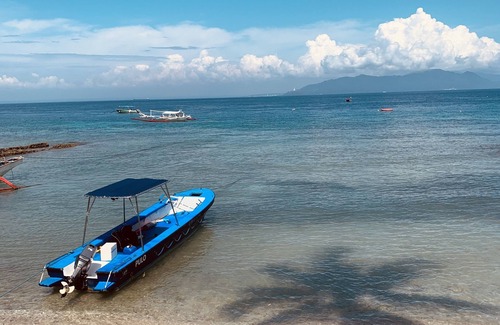 Puerto Galera Resort | Relaxing view Right on the Beachfront (Arkipelago)