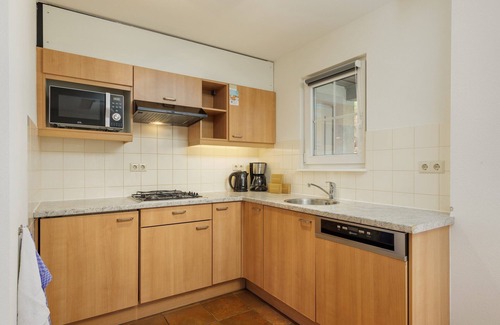 Ediger House | Relaxing Villa with Garden