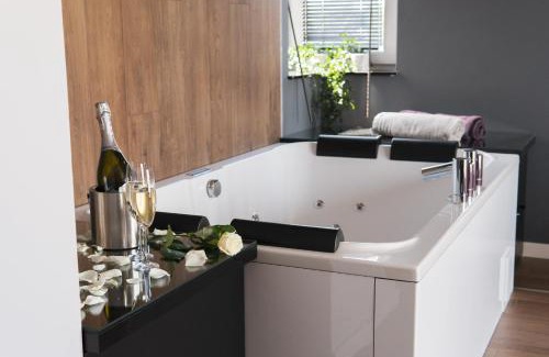 Reda Apartment | Relaxroom Fuksja