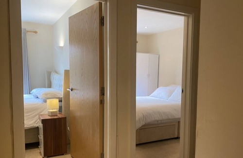 Cheltenham Apartment | Remarkable 2-Bed Apartment in Cheltenham