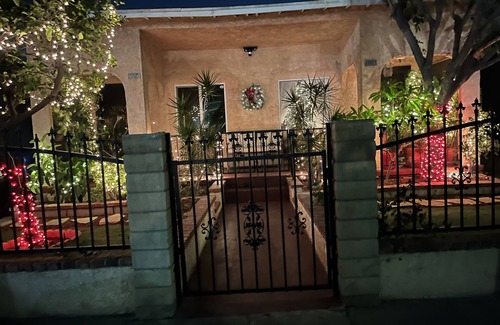 Downtown Los Angeles House | Remodeled 2 bedroom duplex centrally located!