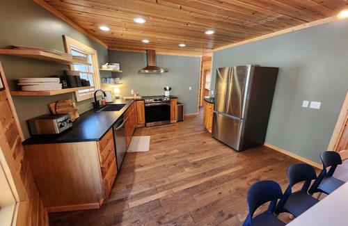 Harbor Springs House | Remodeled 4 bedroom home in Good Hart close to Lake Michigan beaches