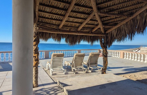 Las Conchas House | Remodeled 4 bedroom beach front home - nKayaks Available upon request - no feen