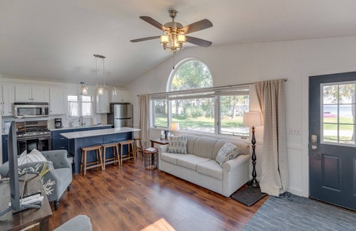 Brainerd Apartment | Remodeled, Grill, Outside Seating, Dock, Swimming