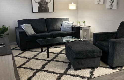 Dubuque House | Remodeled single family near to historic downtown