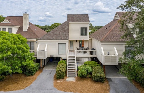 Spinnaker Beachhouses House | Remodeled Spinnaker! Pet Friendly! Walk to Pelican Beach, Pools, Golf, Dining! Amenity Cards!
