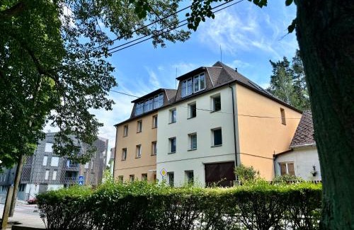 Stare Splavy Apartment | Remote Work Friendly Zahradní apartmán u jezera