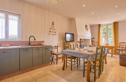 Cazaubon House | Renovated T3 villa, wooded garden, near thermal station