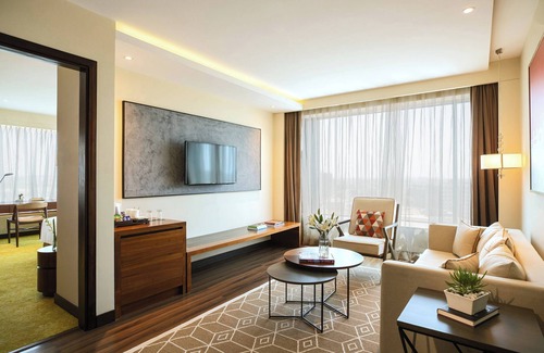 Ahmedabad Hotel | Renaissance Ahmedabad SG Highway