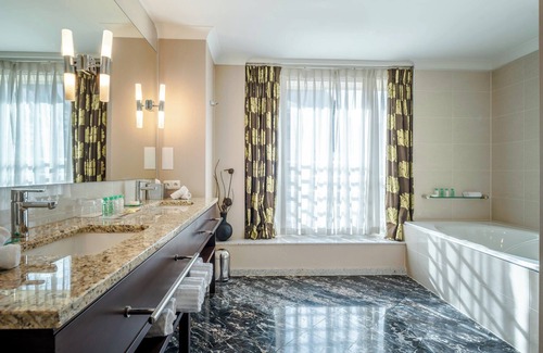 Upper Town Hotel | Renaissance Brussels Hotel