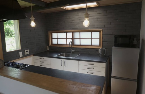 Sasayama House | Renovated 100-year-old old private house inn HAKURA 1 building for rent 5 min. walk from JR Tamba Oyama Station 【Opening in August 2024