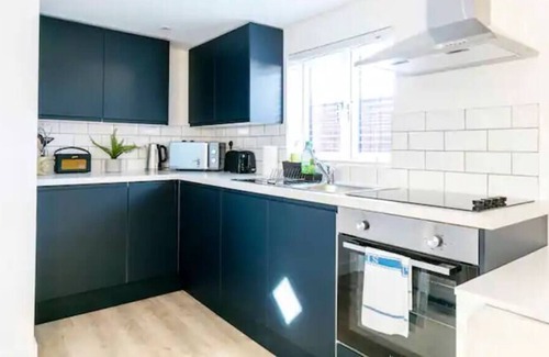 Histon Condo | Renovated 19th Century Barn with Free Parking