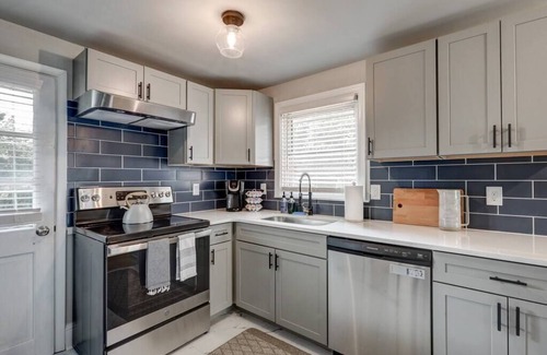 Witmer House | Renovated 2 BR home close to Lancaster attractions
