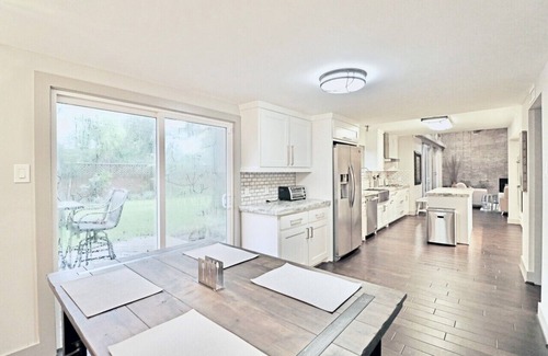 Willow Meadows/Willowbend Area House | Renovated 4 Bedroom, 3 Bath Private Home Fully-furnished near MDA, TMC, Galleria