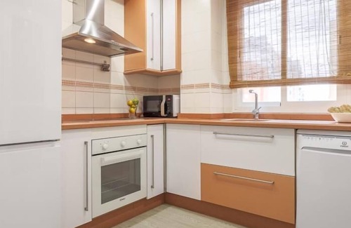 Consolacion Apartment | Renovated apartment in Seville Macarena neighborhood near Miraflores park