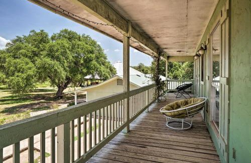 Austin Apartment | Renovated Austin Apt with Pool at Stunt Ranch!