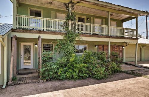 Austin Apartment | Renovated Austin Apt with Pool at Stunt Ranch!