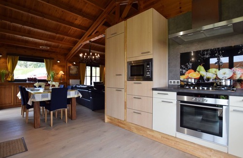 Weris Ski Chalet | Renovated chalet near Durbuy
