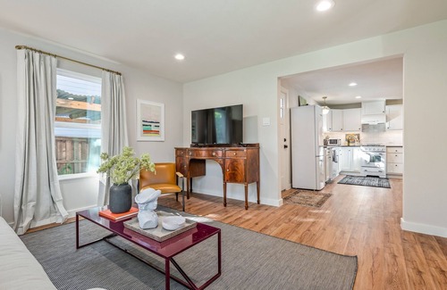 McKinney House | Renovated Charming Historic Home within 1 Mile of Historic Downtown McKinney