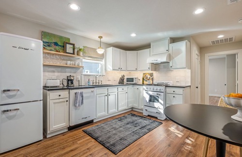 McKinney House | Renovated Charming Historic Home within 1 Mile of Historic Downtown McKinney