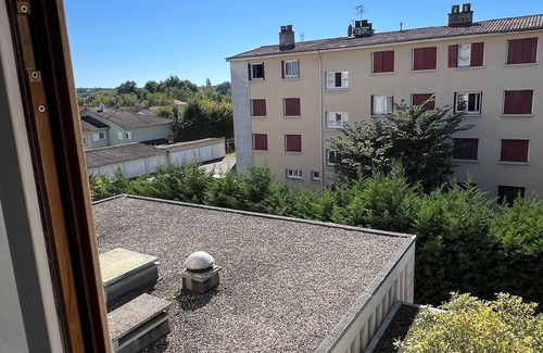 Bourg-en-Bresse Apartment | Renovated Comfort Apartment