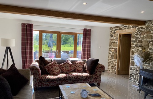 Bazouges-la-Perouse House | Renovated farmhouse in peaceful location