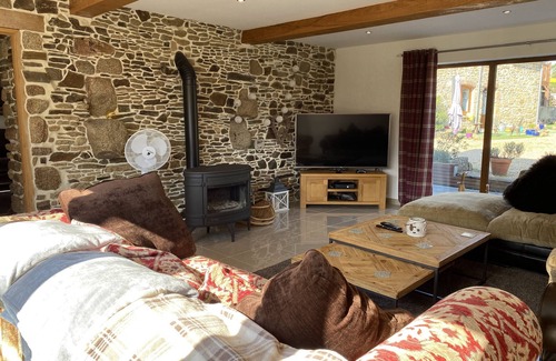 Bazouges-la-Perouse House | Renovated farmhouse in peaceful location