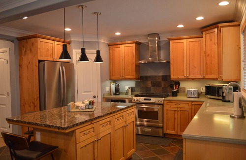 Billings House | Renovated home in vintage neighborhood, close to airport, hospitals, & downtown.