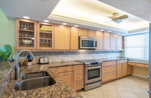 Redington Shores Condo | Renovated Redington Towers Beachfront Condo With Spectacular Views