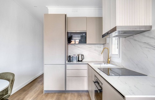 La Sagrada Familia Apartment | Renovated Sagrada Familia 1BR w/Roof, by Blueground