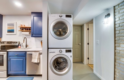 Crozet Apartment | Renovated Studio on 5 Acres - Near Vineyards!