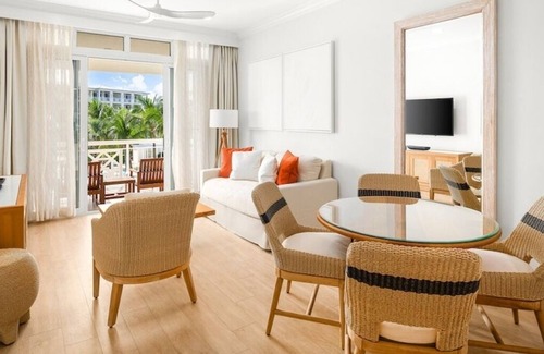 The Bight Resort | Renovated Resort Suite | TWO All-Inclusive Suites, Pool & Ocean Access